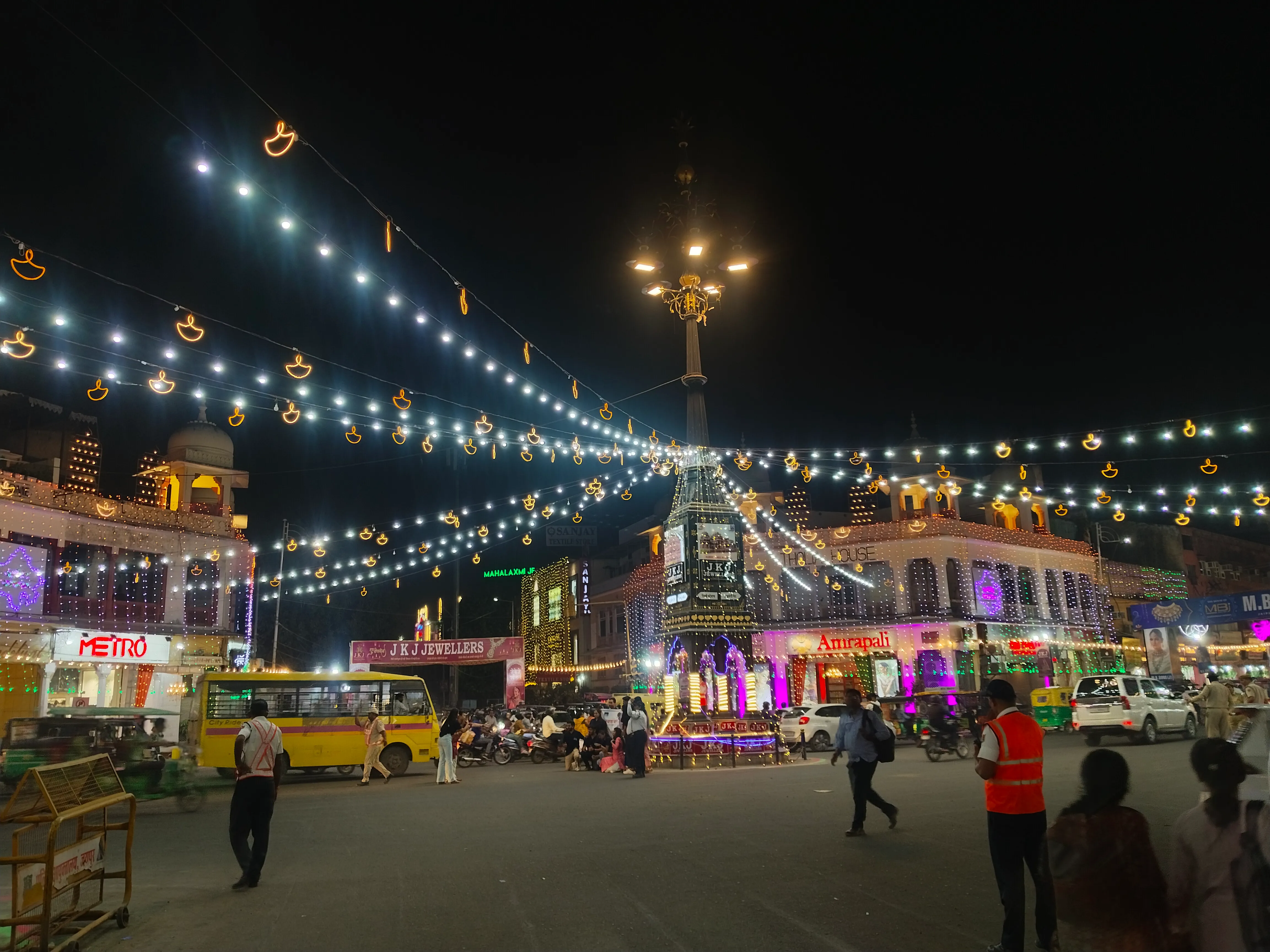 दिवाली पर ट्रैफिक के नये नियम, जानें कहां-कहां है पाबन्दी
