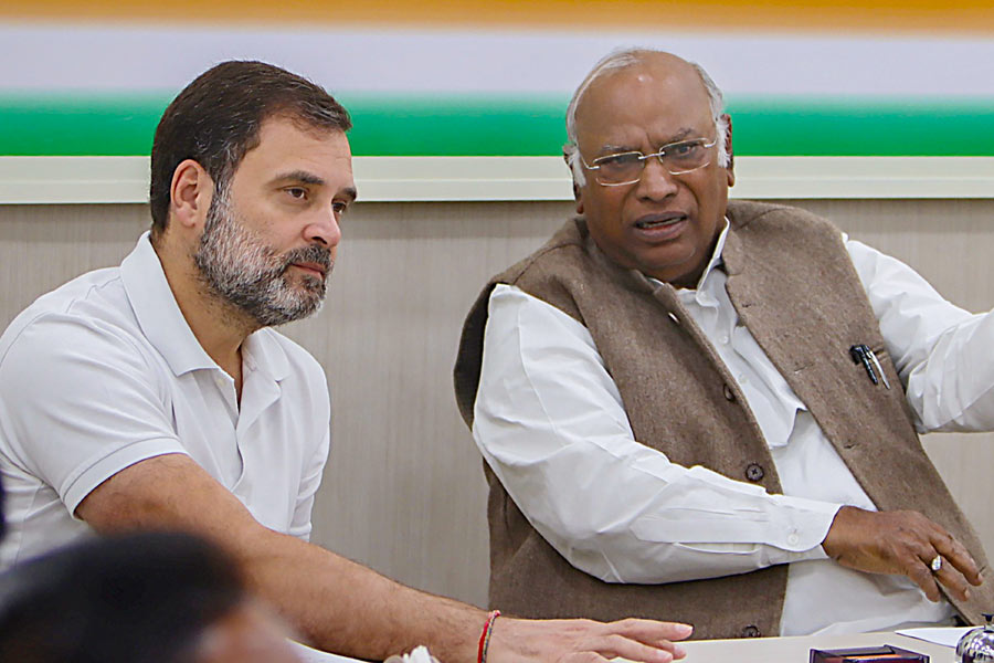 बिहार चुनाव में कांग्रेस की दूसरी लिस्ट जारी, 5 उमीदवारों की मिली टिकट